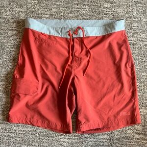 Duluth Trading Company men’s board shorts, burnt orange, size 38